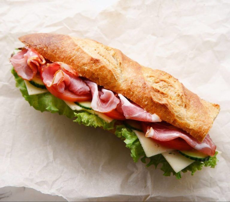 Sandwich jambon salade